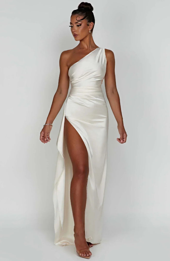 Asymmetrische Elegante Avondjurk met Hoge Split - One Shoulder Maxi Dress