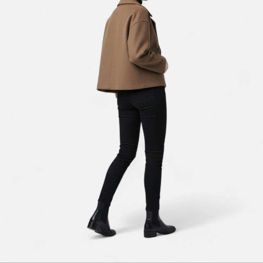 Dames Cropped Dubbelrijige Jas - Brede Reverskraag en Verlaagde Schouders