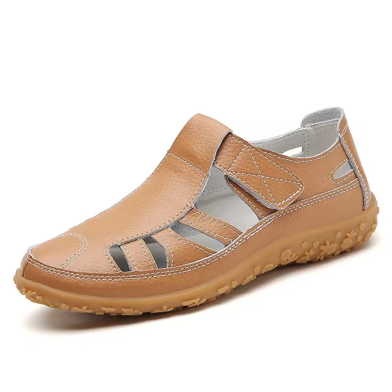 Dames Gesloten Sandalen - Platte Sandalen met Uitsparingen en Bandje