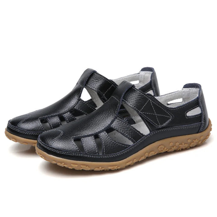 Dames Gesloten Sandalen - Platte Sandalen met Uitsparingen en Bandje