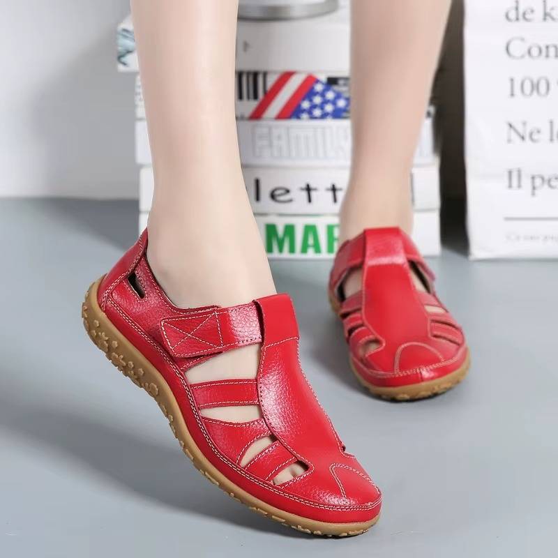 Dames Gesloten Sandalen - Platte Sandalen met Uitsparingen en Bandje