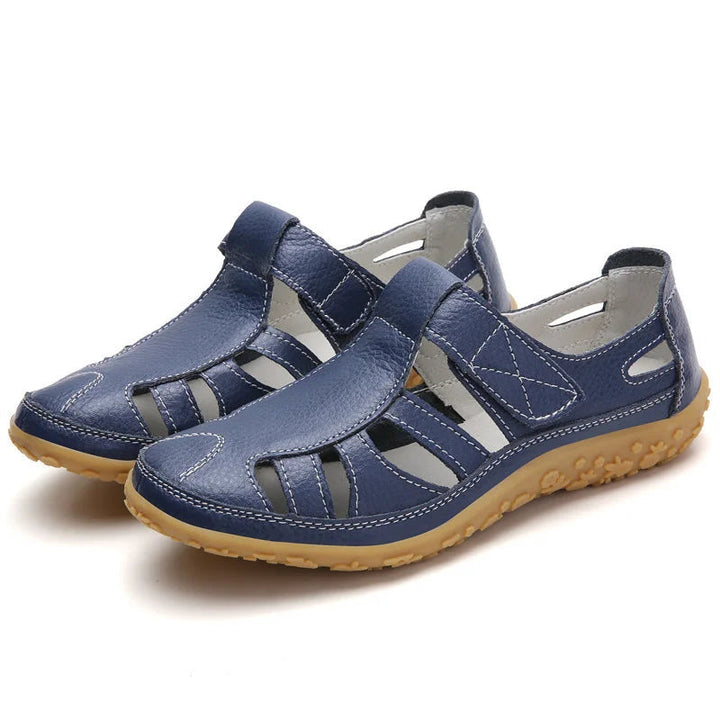 Dames Gesloten Sandalen - Platte Sandalen met Uitsparingen en Bandje