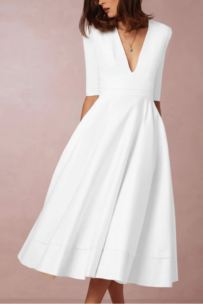 Dames Midi Jurk met Diepe V-hals - Halflange Mouwen en Fit-and-Flare