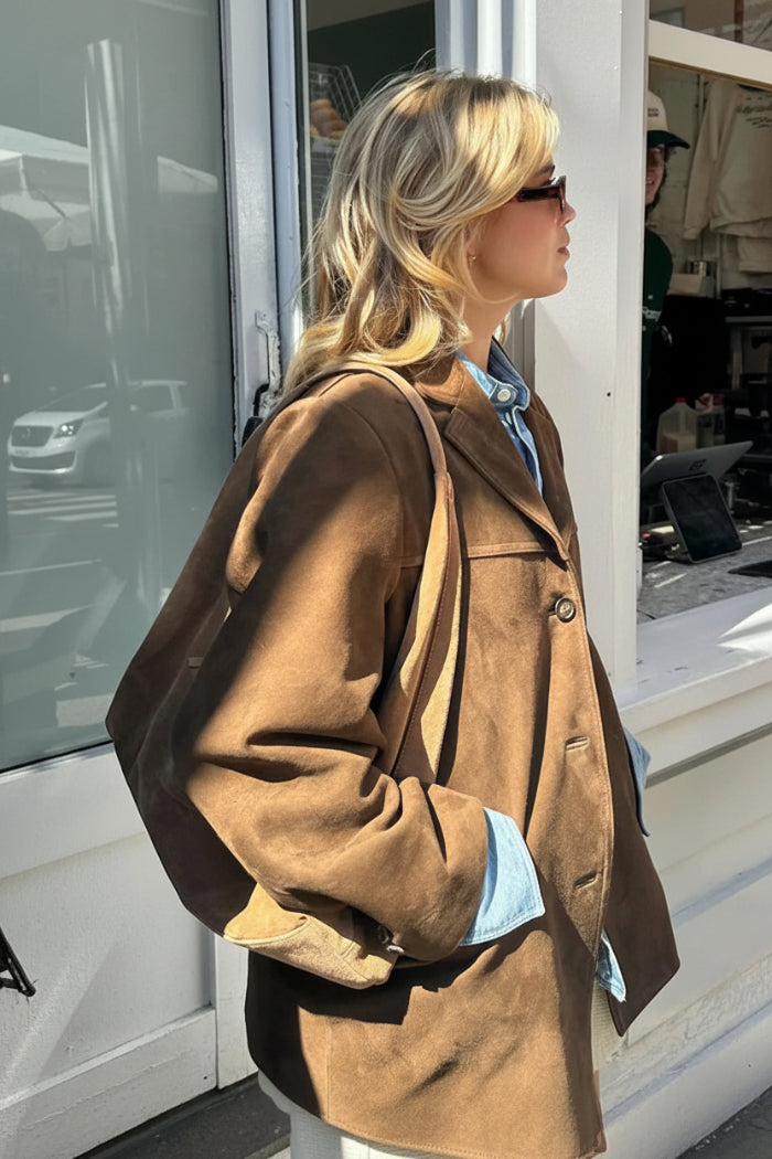Dames Oversized Jas - Inkepingrevers en Enkele Rij Knopen
