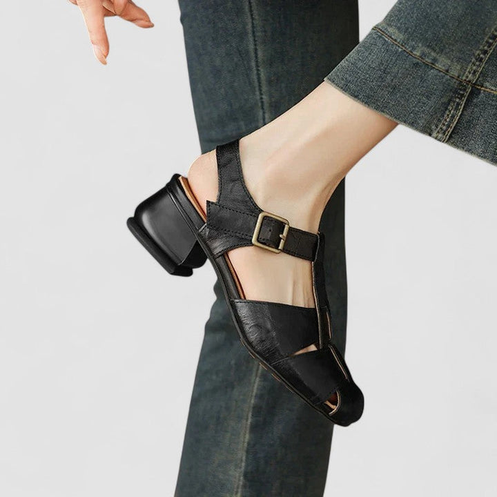 Dames Slingback Sandalen met Gesloten Neus - T-band en Geweven Blokhak
