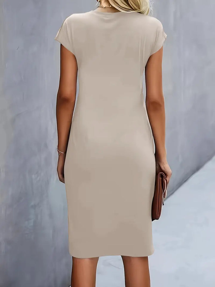 Elegante Midi Jurk met Gedrapeerd Detail en Korte Mouwen