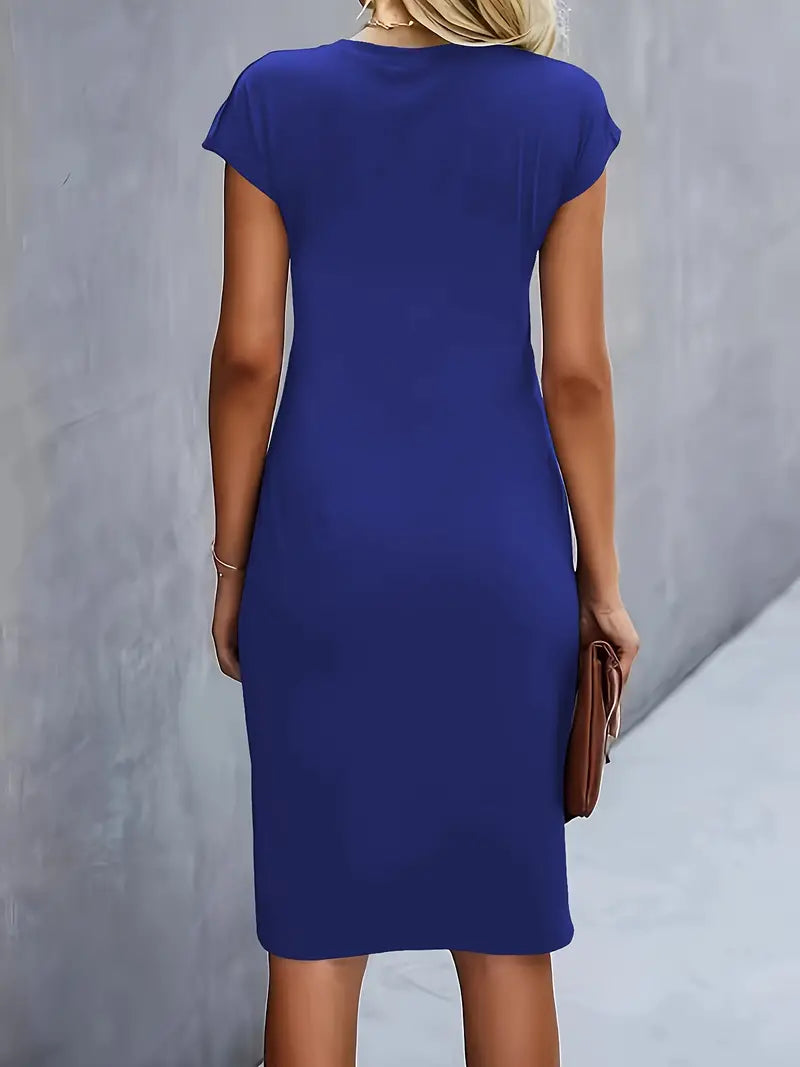 Elegante Midi Jurk met Gedrapeerd Detail en Korte Mouwen