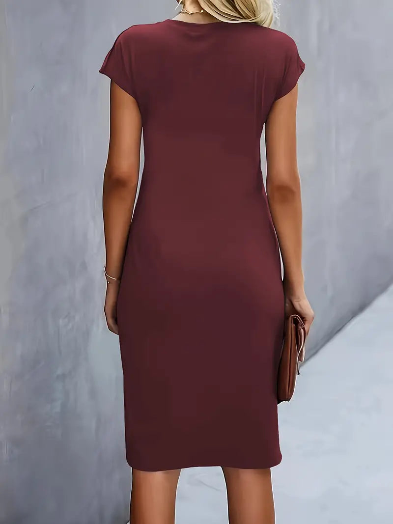 Elegante Midi Jurk met Gedrapeerd Detail en Korte Mouwen