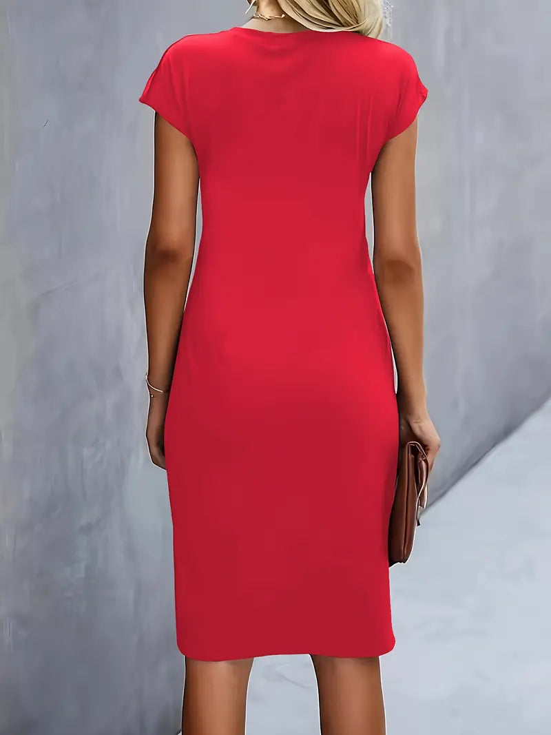 Elegante Midi Jurk met Gedrapeerd Detail en Korte Mouwen