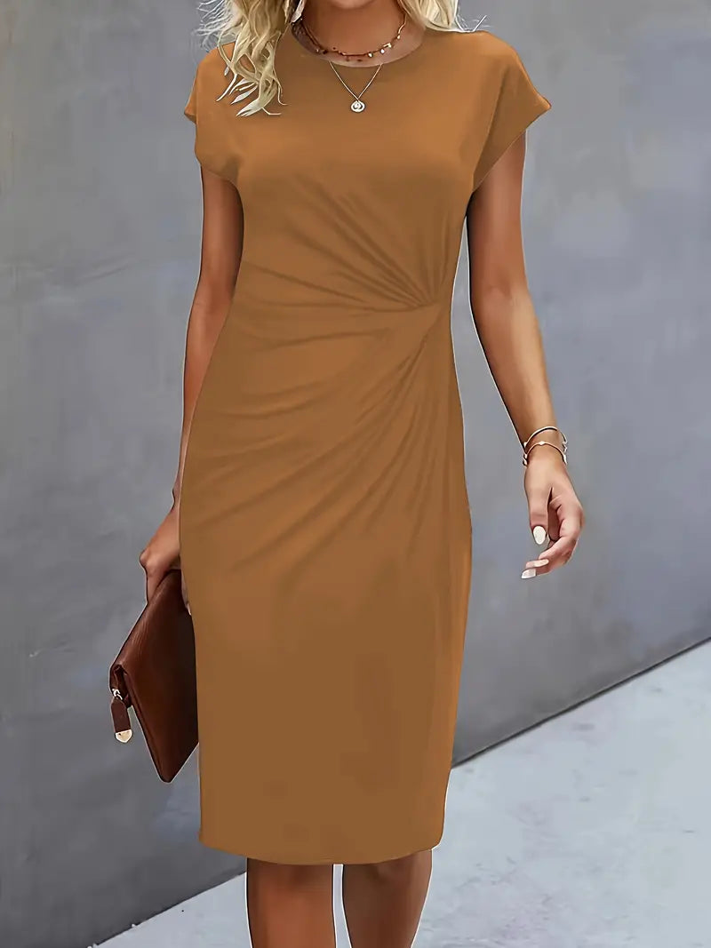 Elegante Midi Jurk met Gedrapeerd Detail en Korte Mouwen