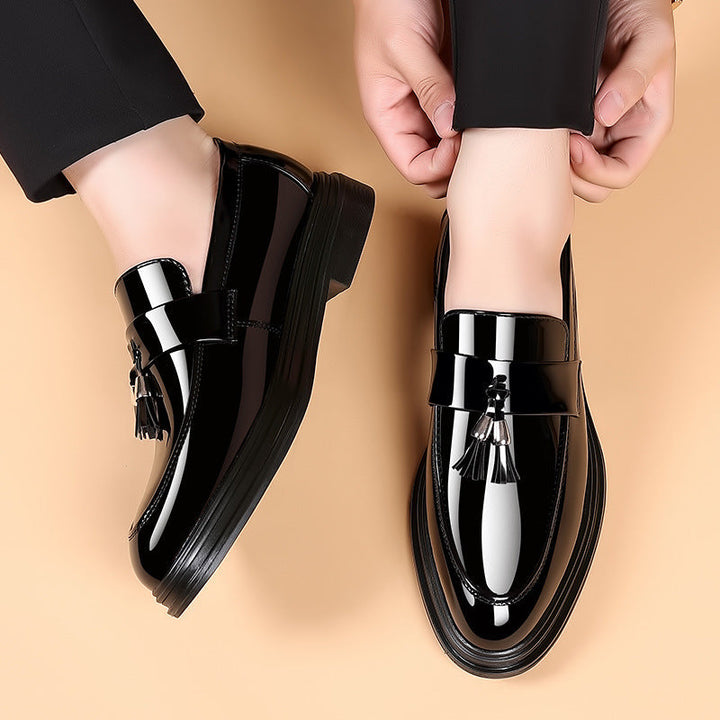 Heren Loafers met Kwastjes - Instappers met Lakafwerking en Ronde Neus
