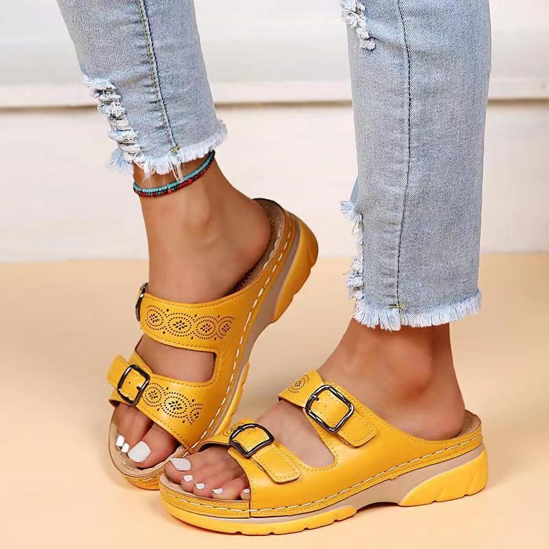 Instap sandalen met dubbele gesp en open teen – casual slippers met stevige zool