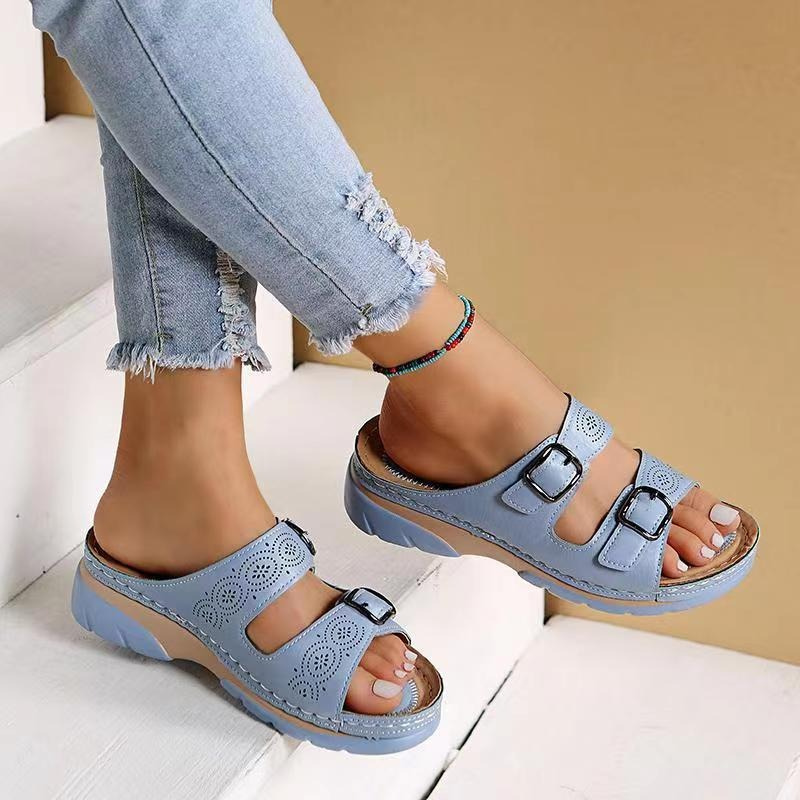 Instap sandalen met dubbele gesp en open teen – casual slippers met stevige zool
