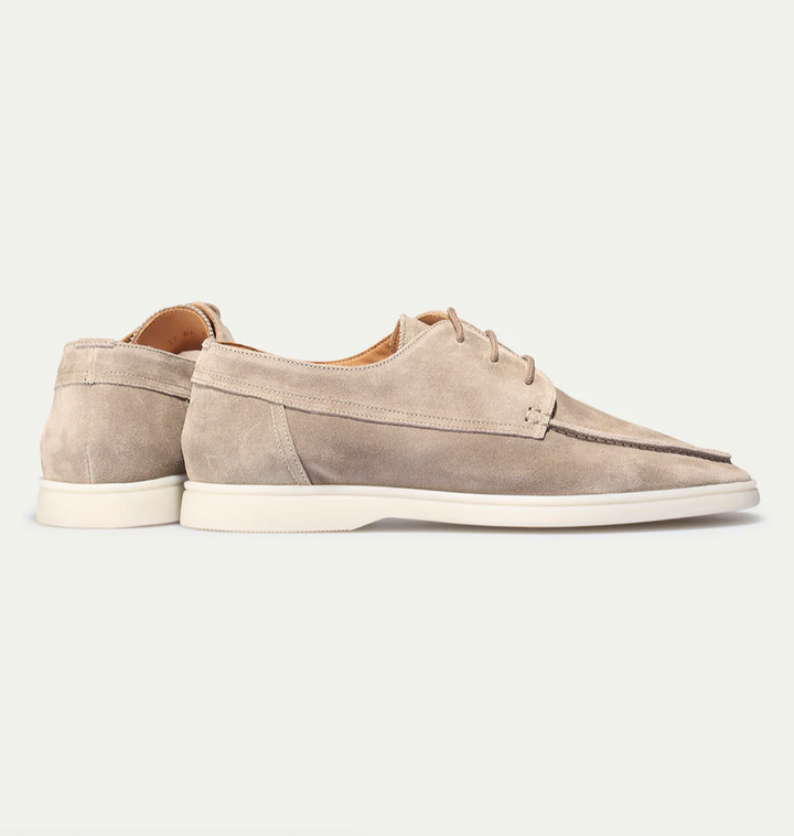 Mocassins met Veters en Witte Zool