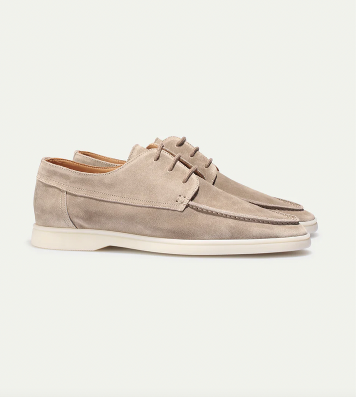 Mocassins met Veters en Witte Zool
