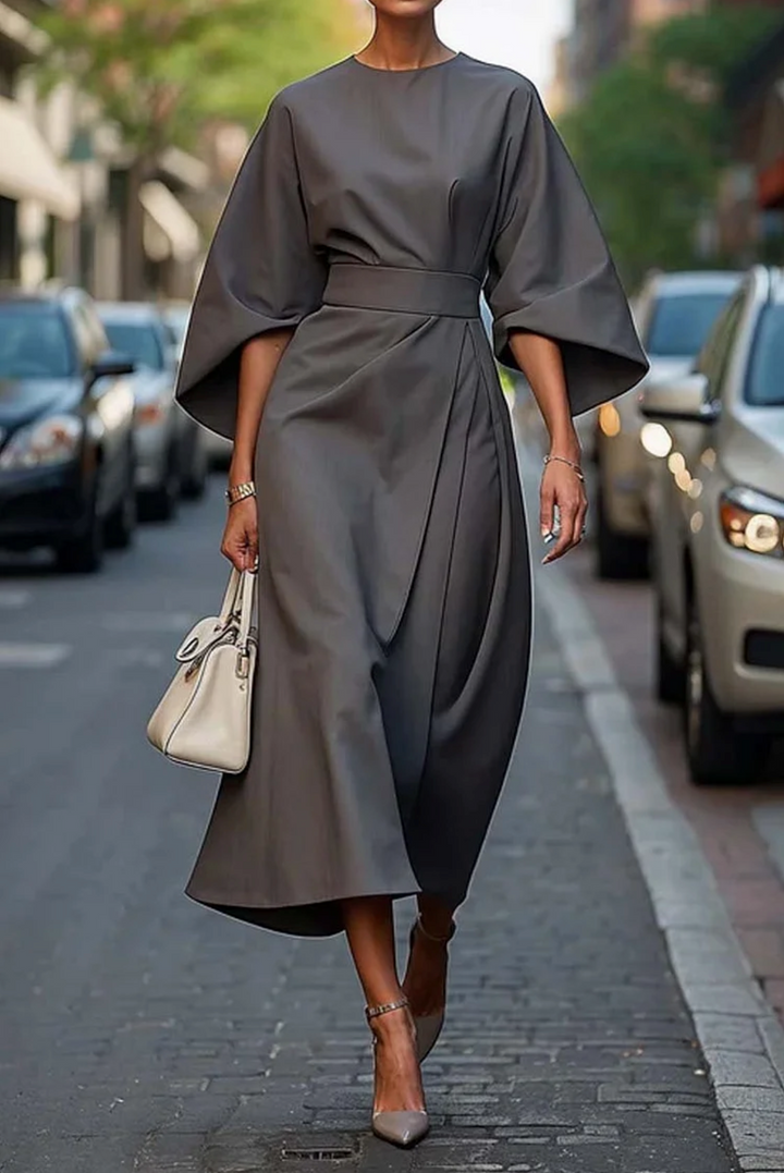 Vestido midi para mujer con cinturón - Cuello redondo y mangas anchas